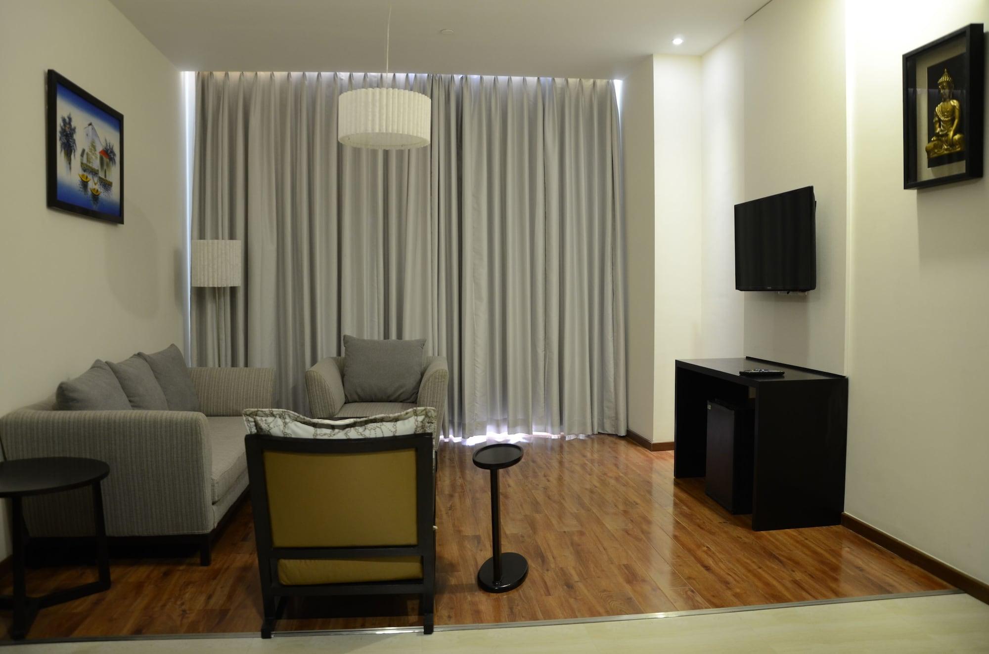 E Hotel Chennai Dış mekan fotoğraf